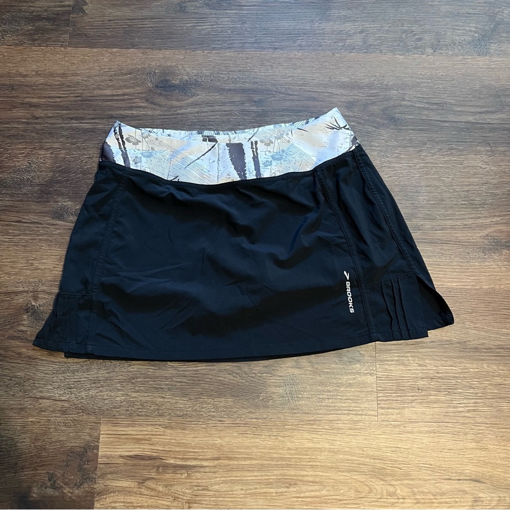 Brooks running skirt small